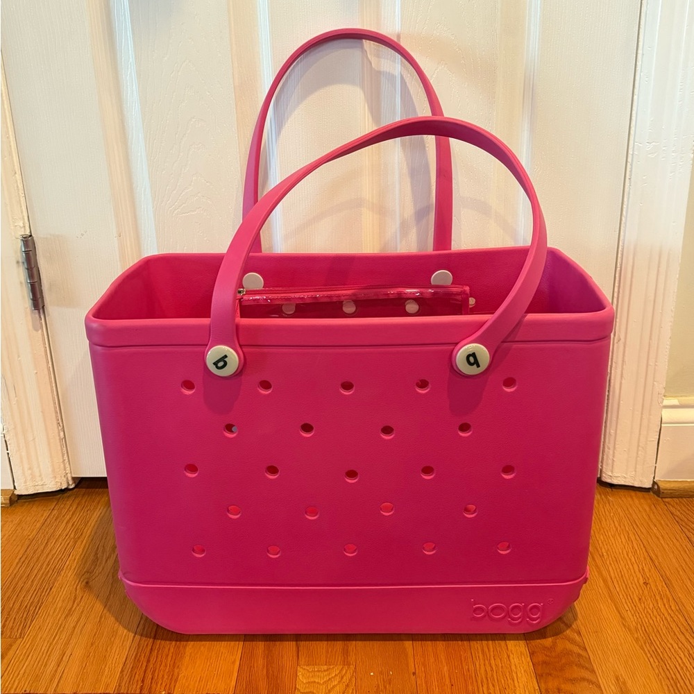 The Original Bogg Bag in Haute Pink